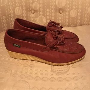 Bass Tassel walking shoes